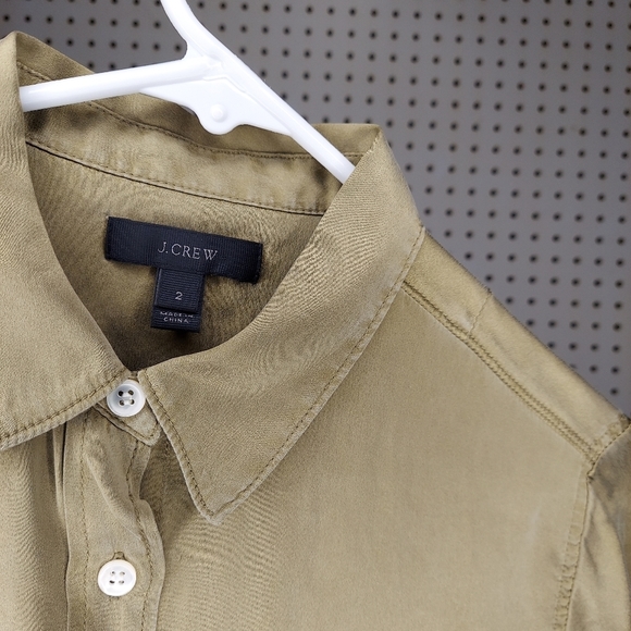 J Crew Silk Button Shirt 2 Collar Pocket Long Sleeve Army Green Satin Blouse - Picture 3 of 5